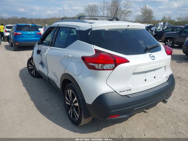 3N1CP5CU5JL509268 Nissan KICKS SV