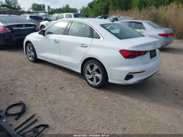 2022 AUDI A3 WAUAUDGY2NA033575 Photo 2