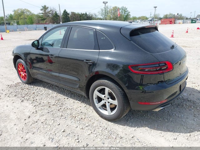 Porsche Macan 2018 WP1AA2A54JLB08529 Image 3