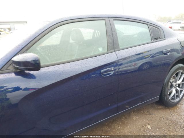 2C3CDXJG3GH141015 Dodge Charger Sxt