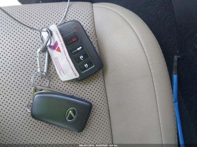 2017 LEXUS IS 200T JTHBA1D26H5052673 Photo 10