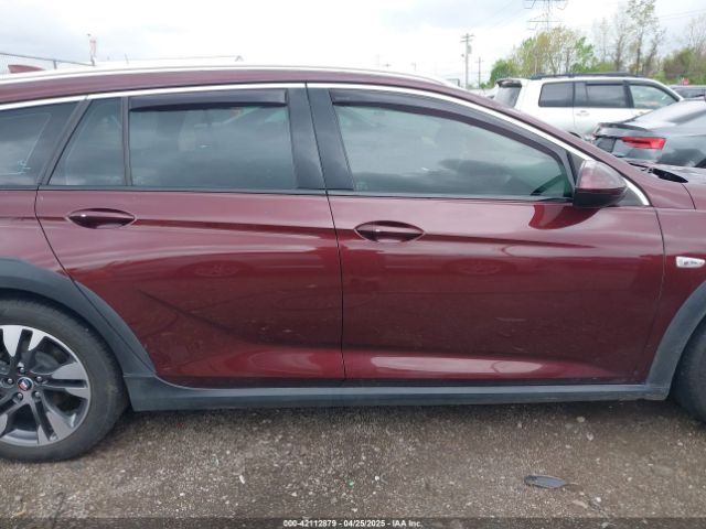 W04GV8SXXJ1122153 Buick Regal Tourx Essence