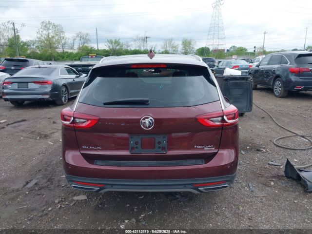 W04GV8SXXJ1122153 Buick Regal Tourx Essence