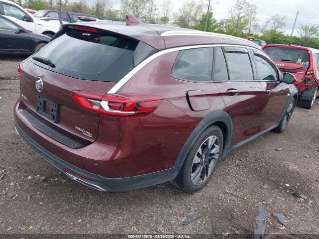 W04GV8SXXJ1122153 Buick Regal Tourx Essence