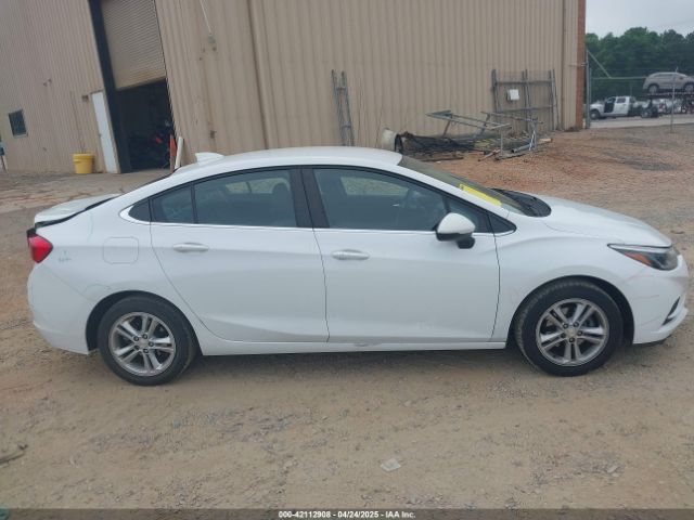 1G1BE5SM0J7145015 Chevrolet Cruze Lt Auto