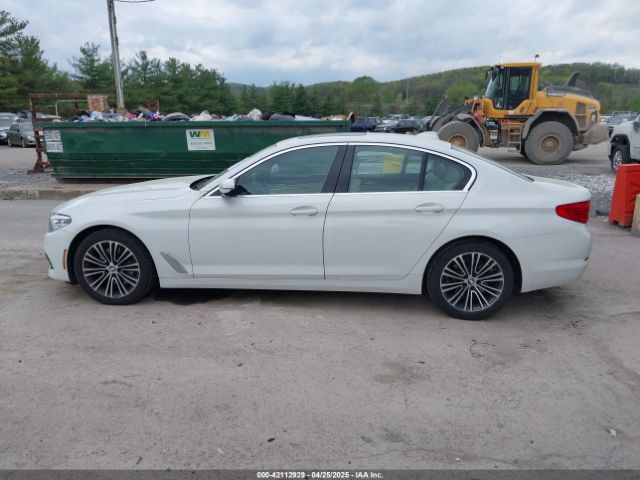 WBAJA7C54KWW17660 BMW 530i Xdrive