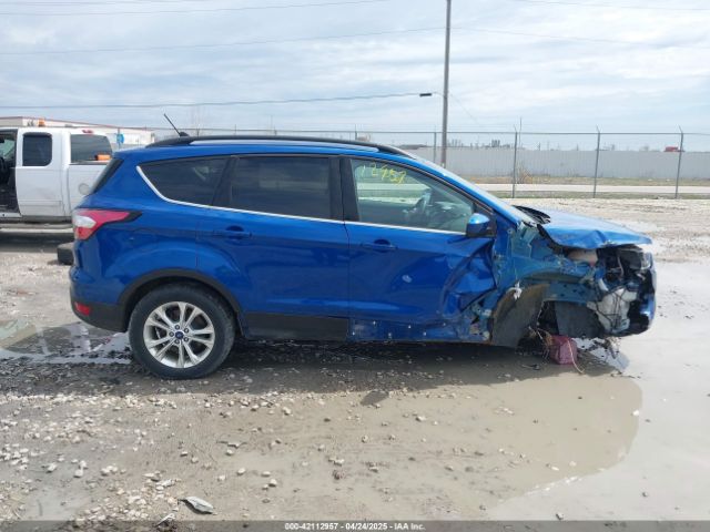 1FMCU9GD4JUA64384 Ford ESCAPE SE