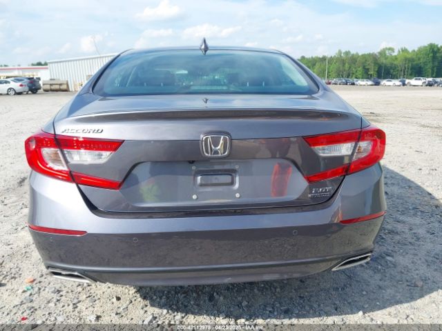 1HGCV2F92JA050248 Honda Accord Touring 2.0t