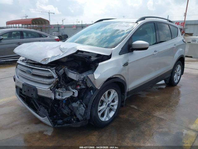 2018 FORD ESCAPE 1FMCU0GD1JUB85448 Photo 1