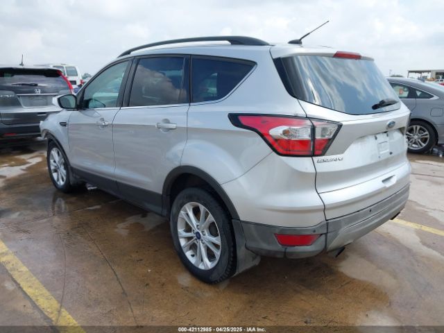 2018 FORD ESCAPE 1FMCU0GD1JUB85448 Photo 2