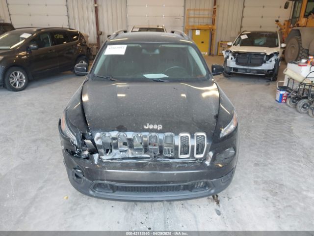 1C4PJLCB6GW356065 Jeep Cherokee Latitude