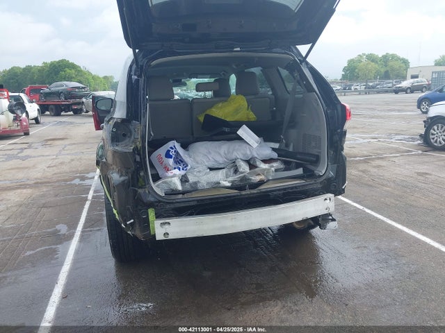 5TDZARFH4KS055265 Toyota Highlander Le