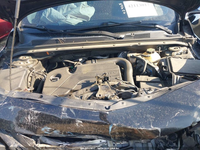 1G1ZD5STXKF162260 Chevrolet MALIBU LT
