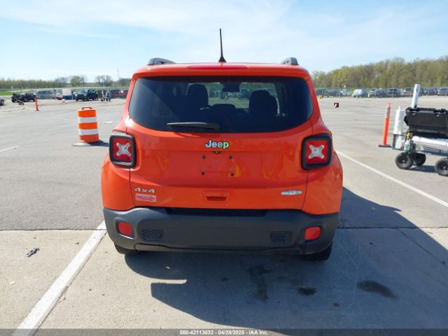 ZACCJBBB0JPG91837 Jeep Renegade Latitude 4x4