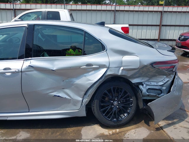 4T1G11BK1NU050708 Toyota Camry Se Nightshade Special Awd