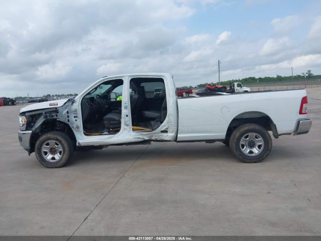 3C6UR5HL9RG218229 RAM 2500