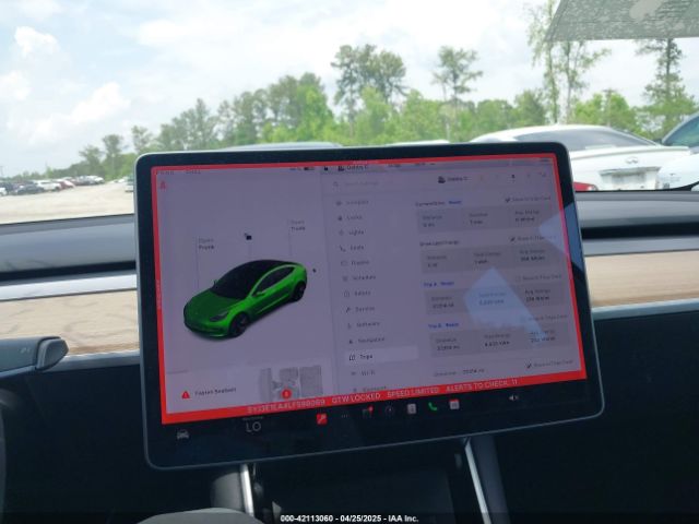 5YJ3E1EA4LF598069 Tesla 2020