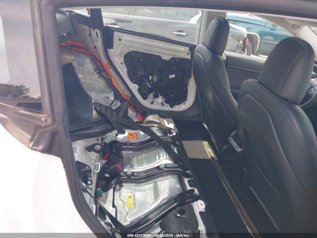 5YJ3E1EA4LF598069 Tesla 2020