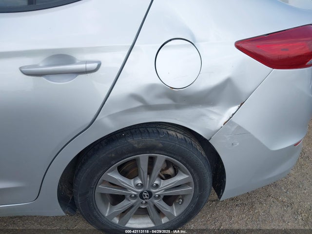 5NPD84LFXJH273971 Hyundai ELANTRA SEL