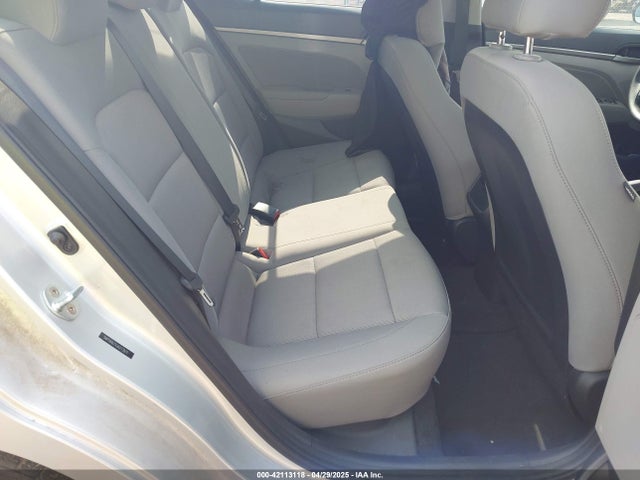 5NPD84LFXJH273971 Hyundai ELANTRA SEL
