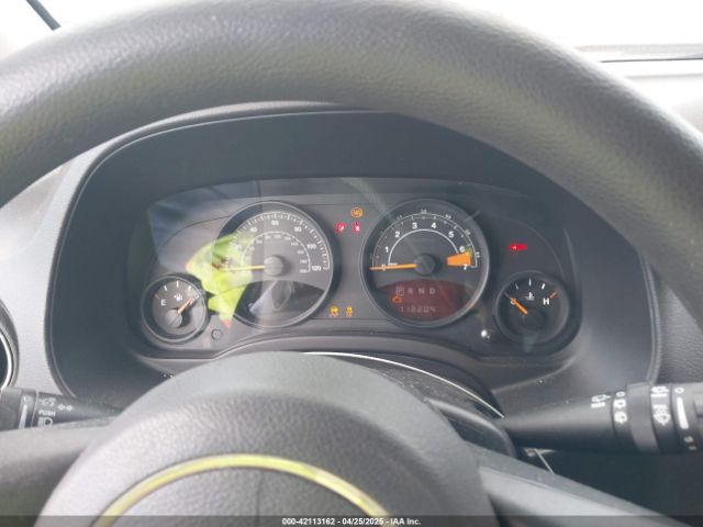 1C4NJCBA8FD156038 Jeep Compass Sport