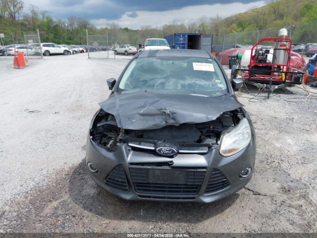 1FADP3K28EL315914 Ford FOCUS SE