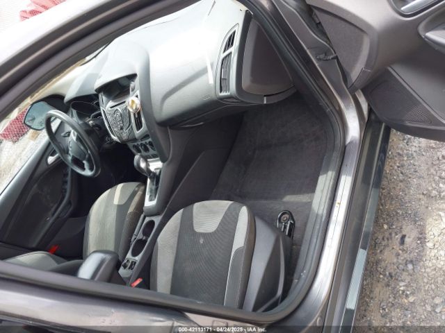 1FADP3K28EL315914 Ford FOCUS SE