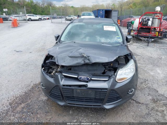 1FADP3K28EL315914 Ford FOCUS SE