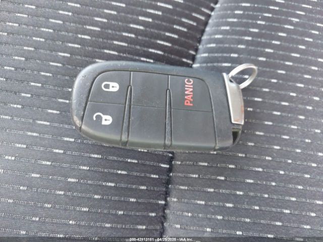 3C4PDCAB9HT562563 Dodge JOURNEY SE