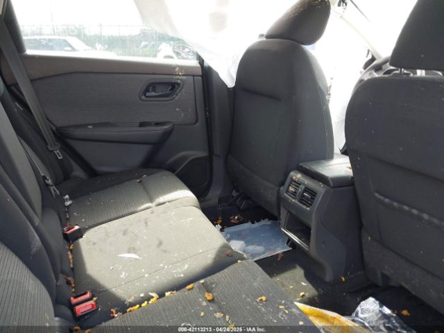 5N1AT3AB5MC850123 Nissan Rogue S Intelligent Awd