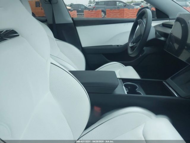 2024 TESLA MODEL 3 5YJ3E1ET7RF870477 Photo 4