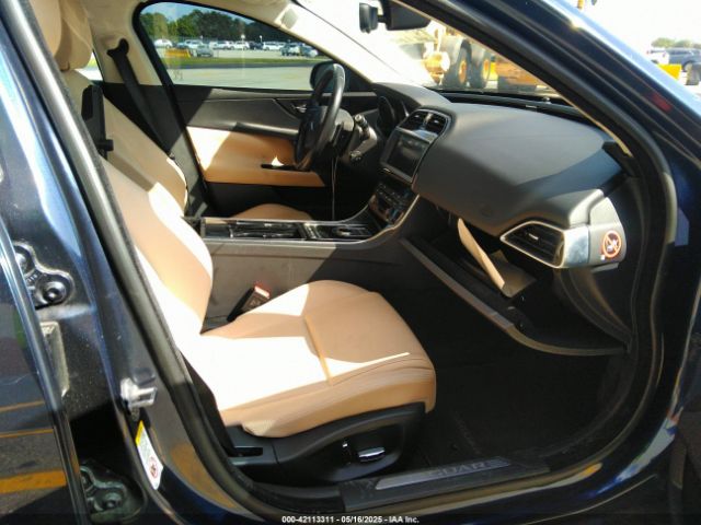 SAJAD4FX4KCP47267 Jaguar Xe 25t Premium
