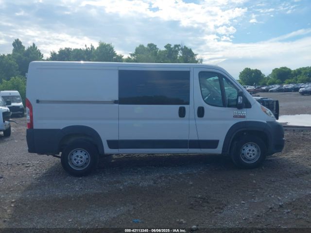 3C6TRVAG5JE117326 RAM Promaster 1500 Low Roof 136 Wb
