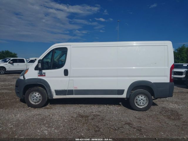 3C6TRVAG5JE117326 RAM Promaster 1500 Low Roof 136 Wb
