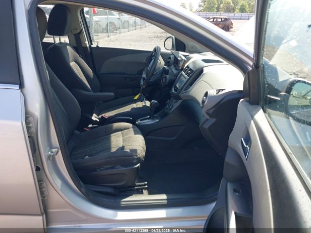 1G1JC6SB4F4172376 Chevrolet Sonic Lt Auto
