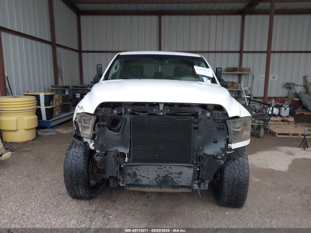 RAM 2018 2018 3C6UR5CL2JG283449 Image 11
