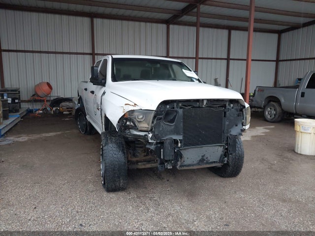 RAM 2018 2018 3C6UR5CL2JG283449 Image 5
