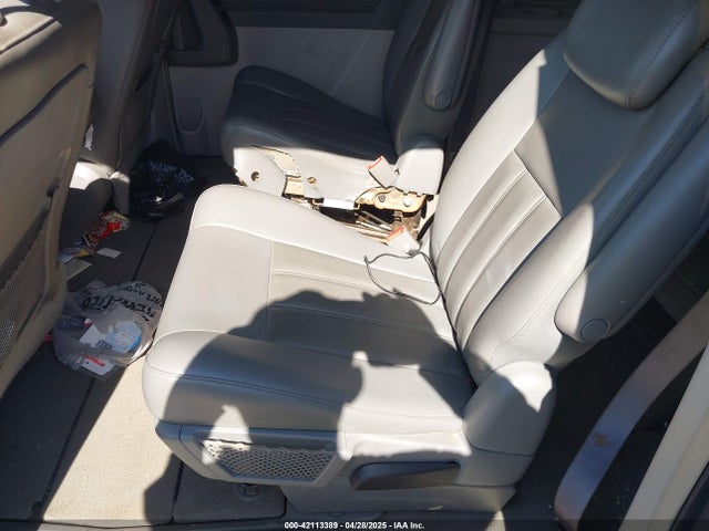 2009 Chrysler Town & Country Touring მანქანა იყიდება აუქციონზე, vin: 2A8HR54129R640389, აუქციონის ნომერი: 42113389