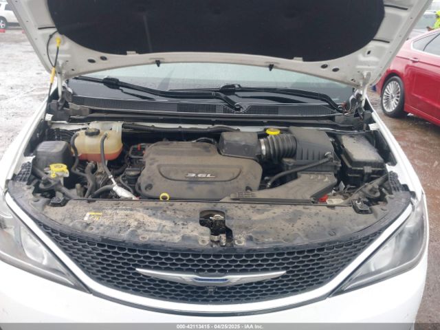 2C4RC1GG8JR107182 Chrysler Pacifica Limited