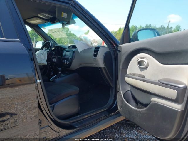 KNDJN2A27J7504782 KIA Soul