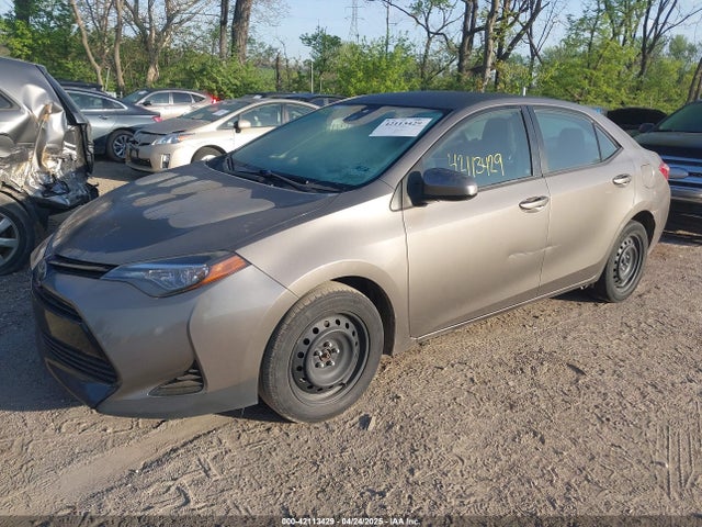 2T1BURHE0HC901002 Toyota COROLLA LE