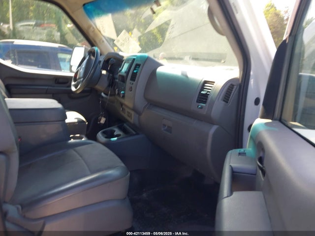 1N6AF0LY9JN814413 Nissan Nv Cargo Nv2500 Hd Sv V8