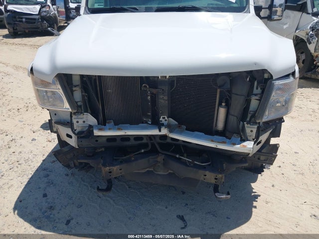 1N6AF0LY9JN814413 Nissan Nv Cargo Nv2500 Hd Sv V8