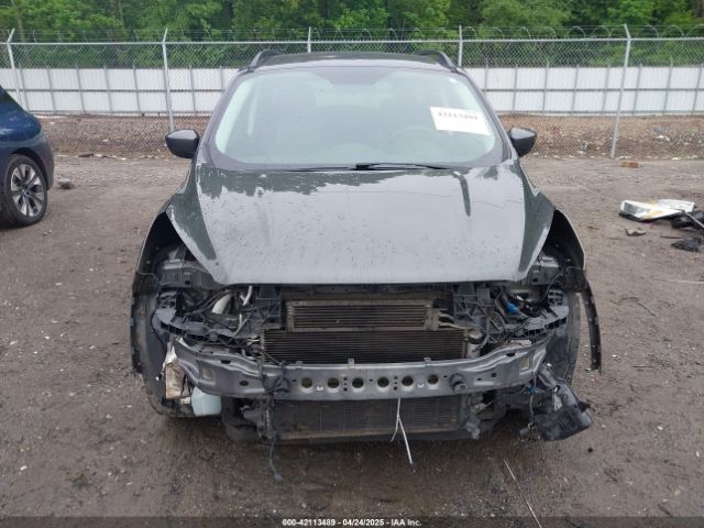 1FMCU0GD3JUA16127 Ford ESCAPE SE