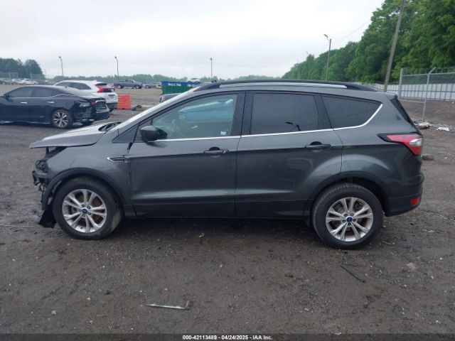 1FMCU0GD3JUA16127 Ford ESCAPE SE