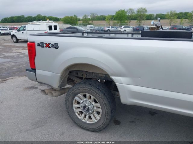 1FT7W2BT7HED12475 Ford F-250 Xlt