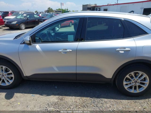 1FMCU0G68LUA82385 Ford ESCAPE SE