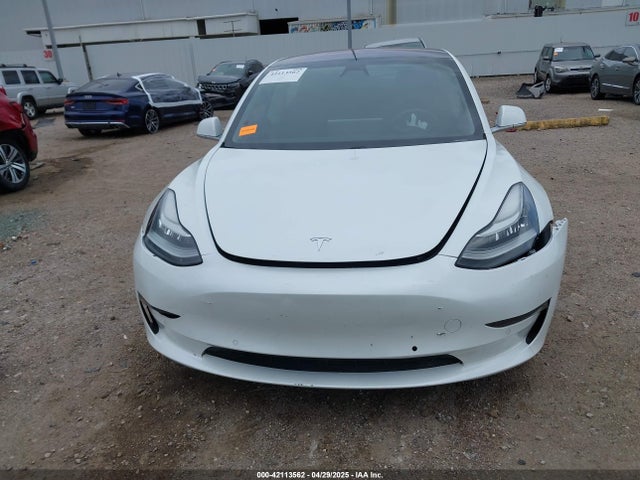 5YJ3E1EA4JF035990 Tesla MODEL 3