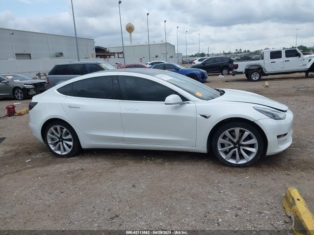 5YJ3E1EA4JF035990 Tesla MODEL 3