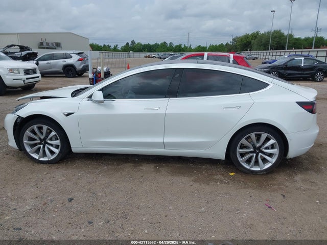5YJ3E1EA4JF035990 Tesla MODEL 3